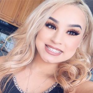 Meet your Posher, Nessa